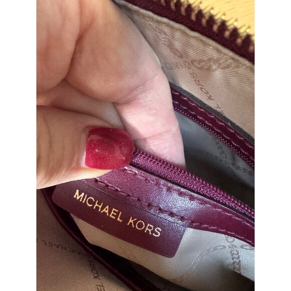 Michael Kors Crossbody Bag Patent Leather Burgundy - Picture 8 of 8